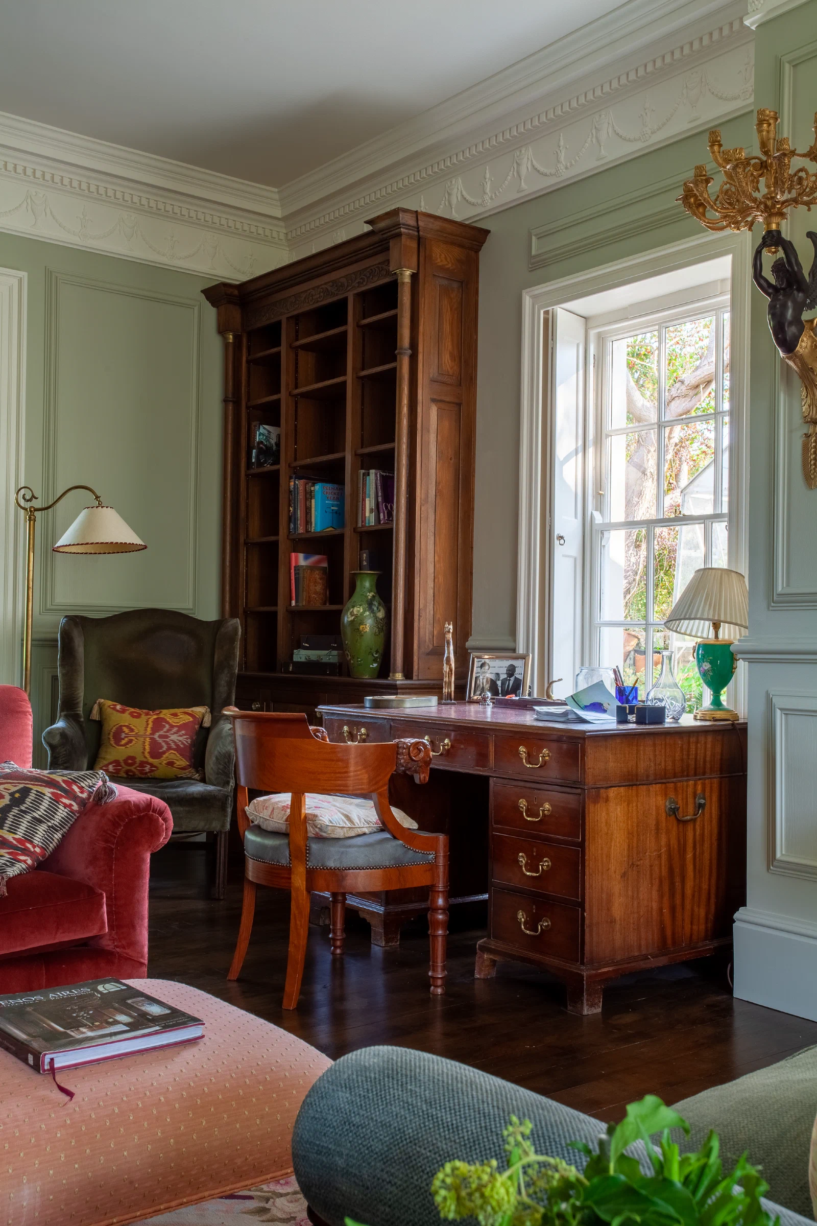 Georgian room with full-height painted panelling