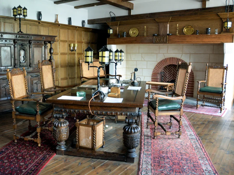 Grahame-White Office
