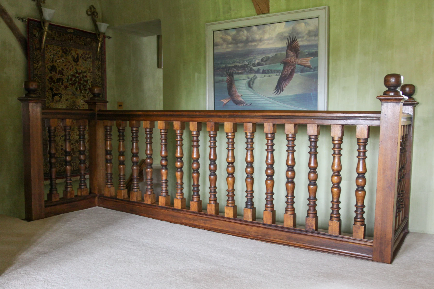Turned oak balustrade around the open landing