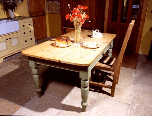 pine farmhouse table 