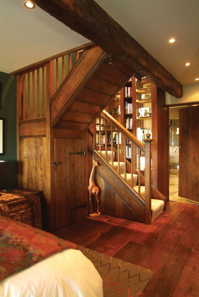 simple oak staircase